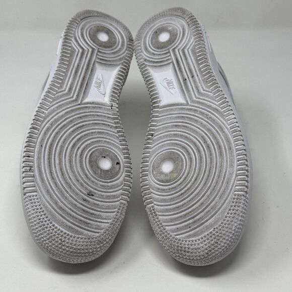 Nike Air Force 1 '07 Low Womens 9.5 Triple White Leather Athletic Shoes Sneakers - Picture 14 of 16
